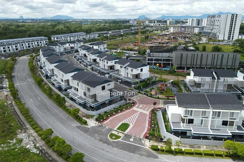 Semi-D house at The Northbank - 1