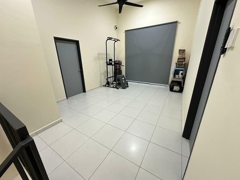 Acacia Park 4B - 2