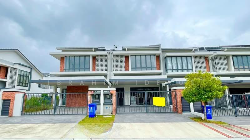 Elmina Green Five - 1