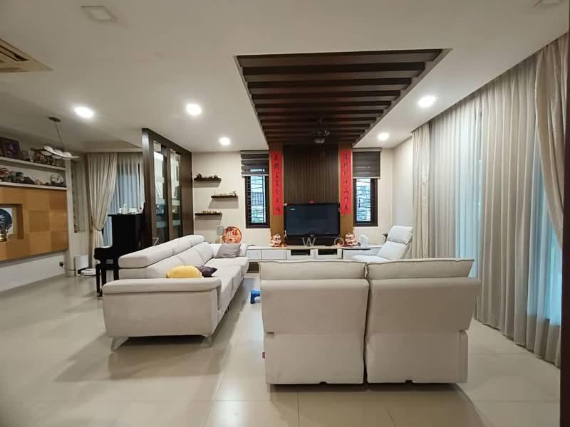 2.5 storey cluster @ Taman Mount Austin height - 1