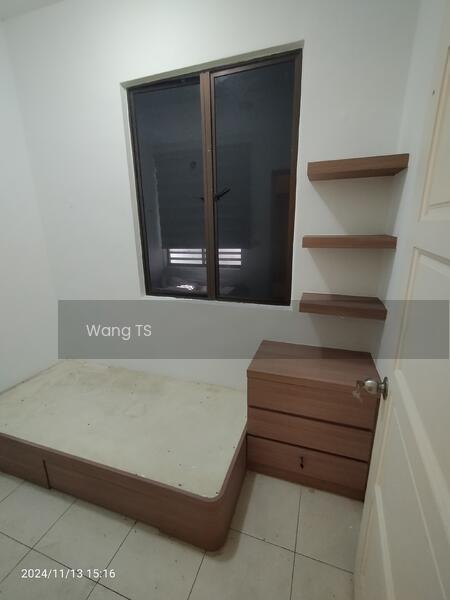 2S Semi-D Facing Playground. Fully Renovated. Perdana Heights/Lot88. - 4