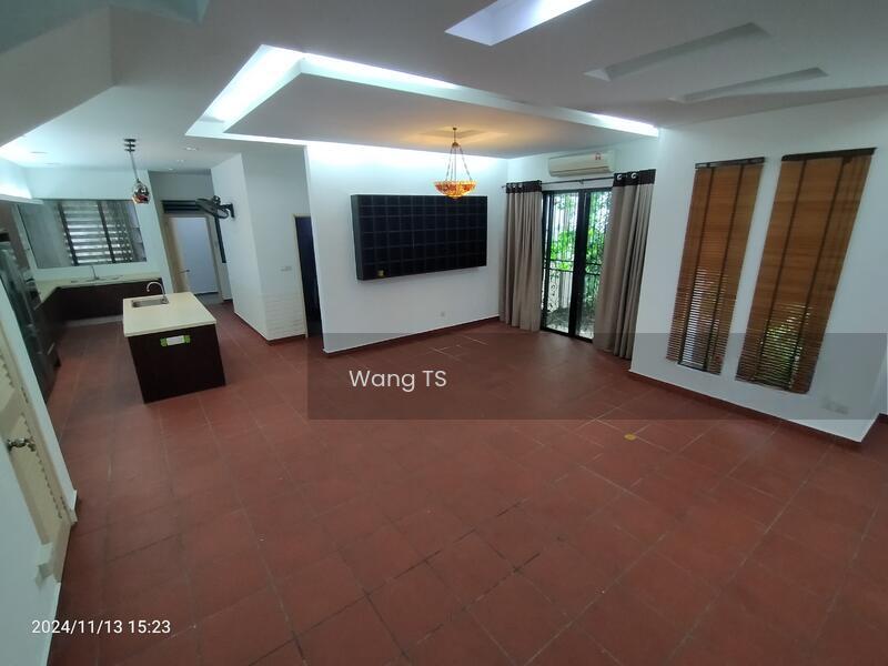 2S Semi-D Facing Playground. Fully Renovated. Perdana Heights/Lot88. - 1