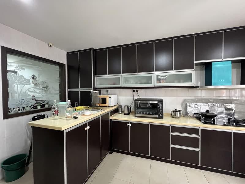 Lakeside Terrace - 4