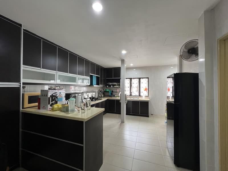 Lakeside Terrace - 1