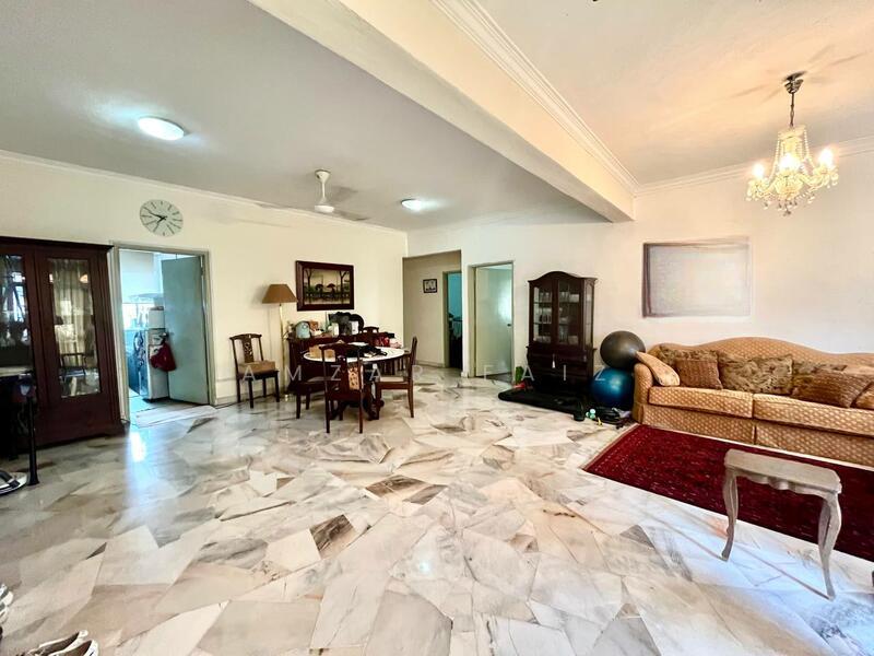 Apartmen Kampung Tunku - 2