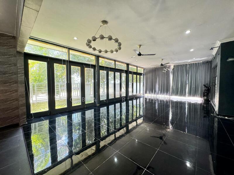 Greenlane @ Bukit Jelutong - 2