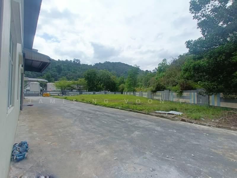 1.5 Storey Semi-D @ Hi-Tech Industrial Park Semenyih - 5