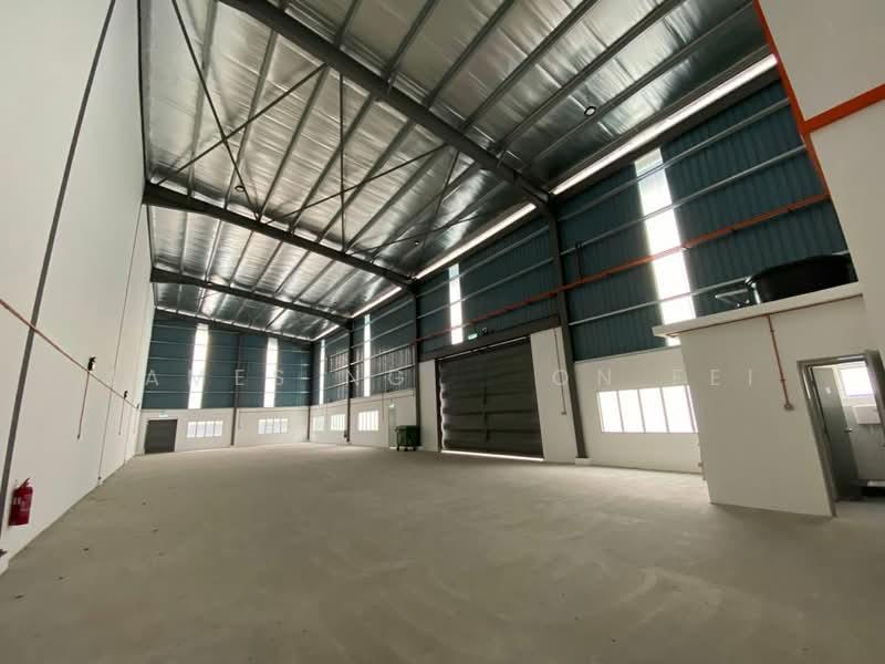 1.5 Storey Semi-D @ Hi-Tech Industrial Park Semenyih - 1