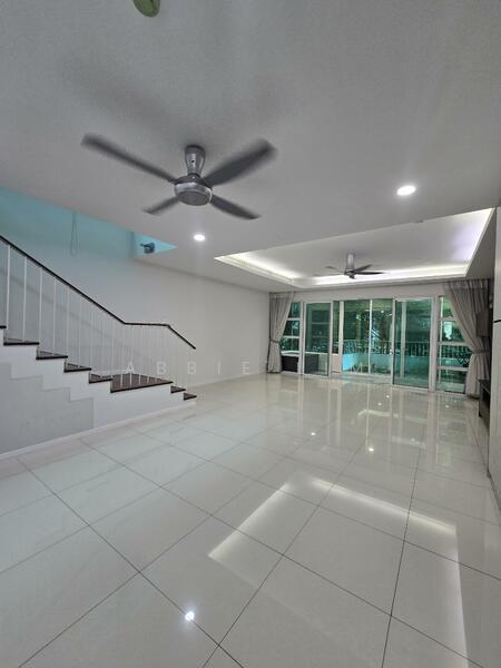The Glades - 3