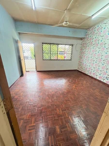 Taman Bukit Kempas - 3