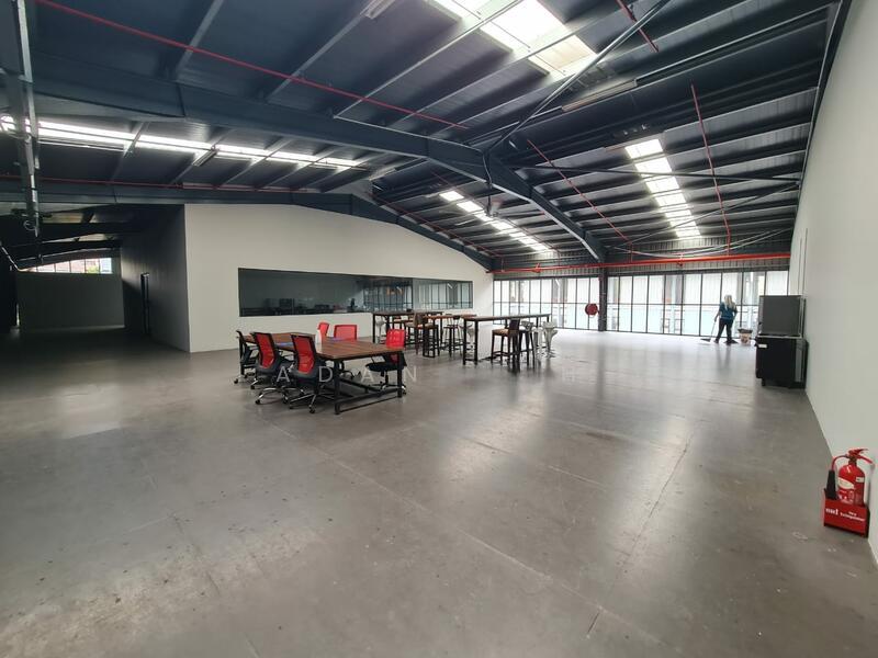 NICE RENOVATED, WALKING DISTANCE TO LRT, Petaling Jaya - 5