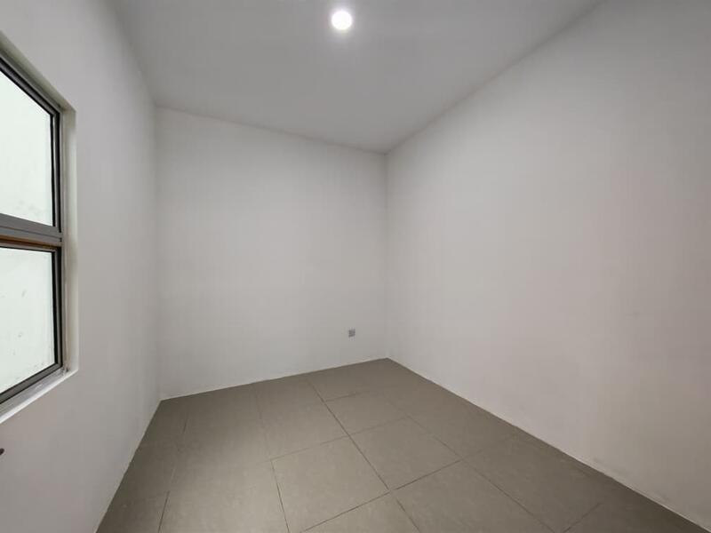 10th Mile Semi D Single Storey - 5