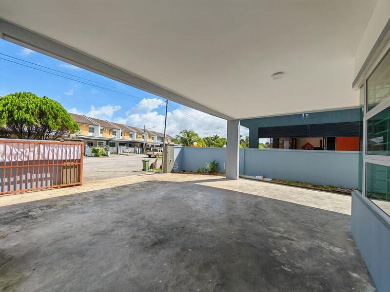 10th Mile Semi D Single Storey - 2