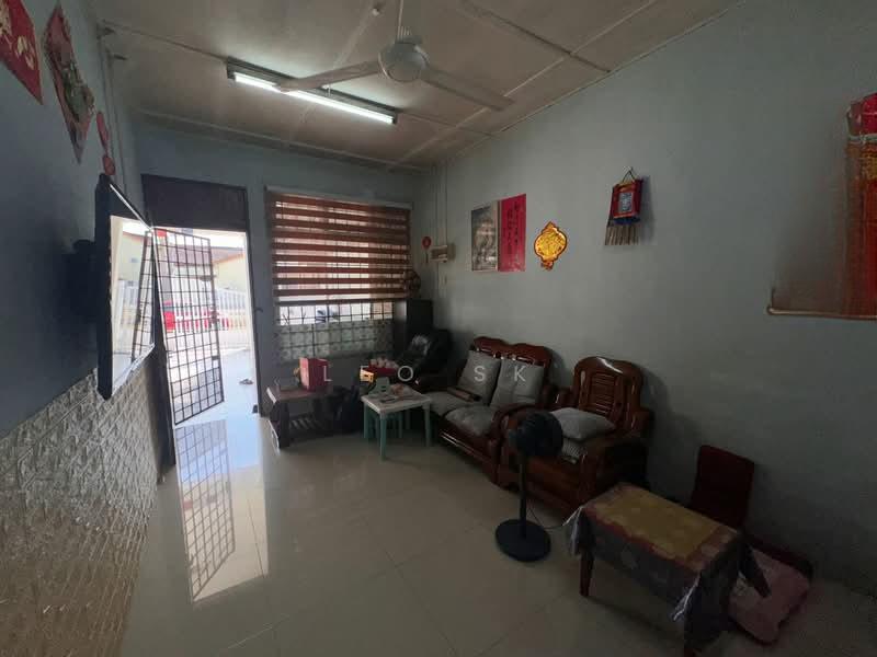 Taman universiti Jalan kemuliaan - 1