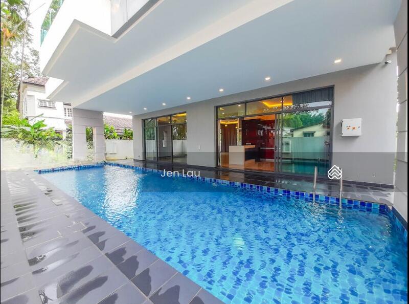 Versatile With Lift, Artfully Crafted, Supersized - 1