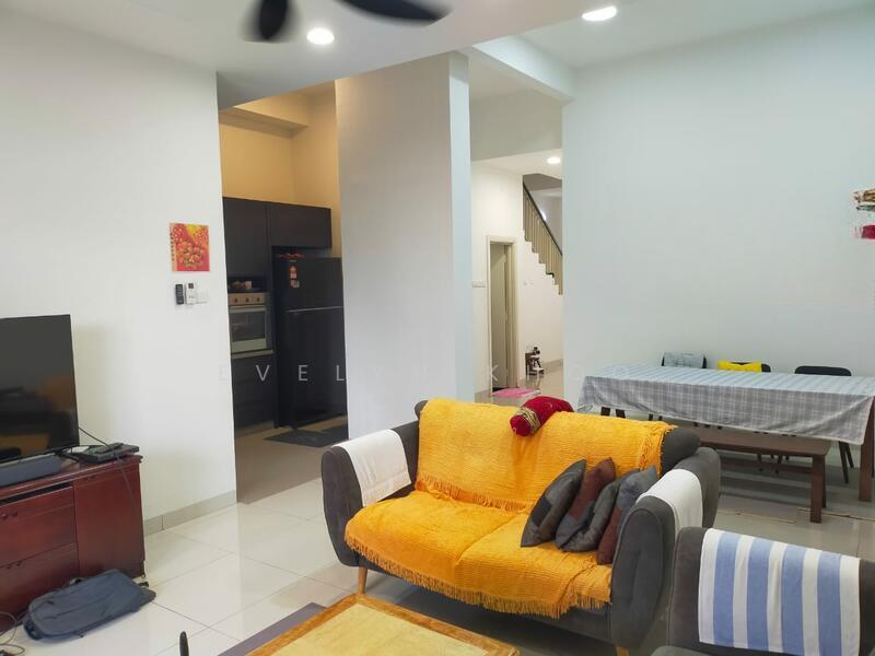 Lake Club Park Home - 1