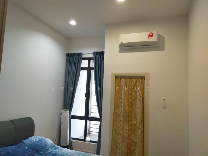 Lake Club Park Home - 4