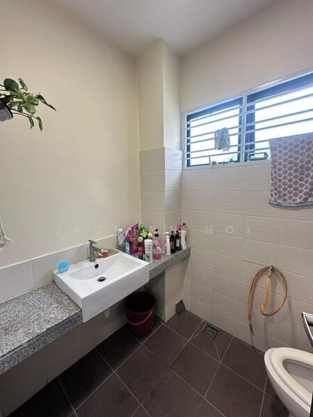 Super Value Buy Partially Renovated 3 Sty Taman Suria Port Klang - 4