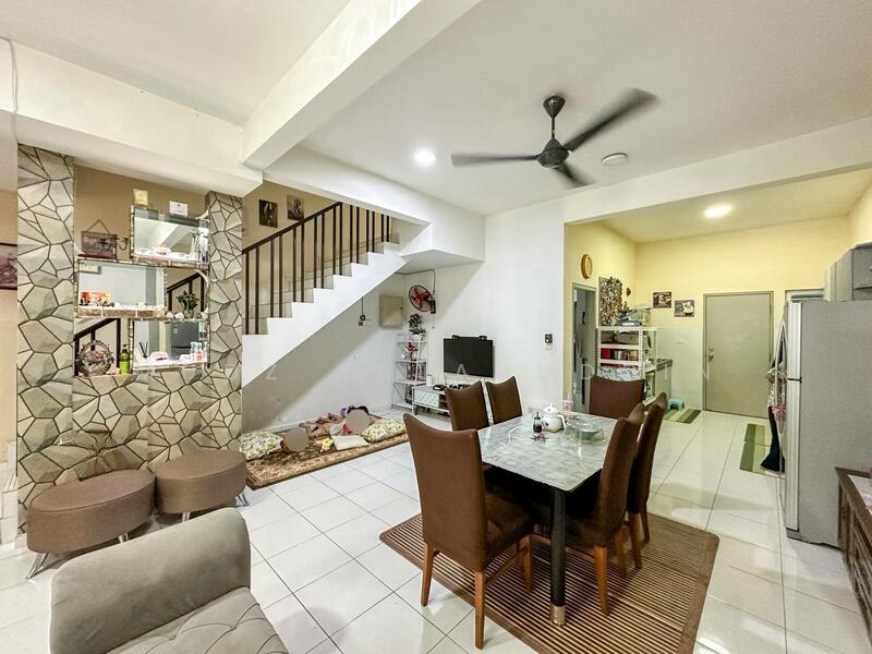 Laman Orkid Nilai Impian - 5