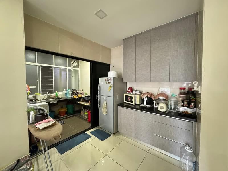 First Residence (Residensi Unggul) - 1