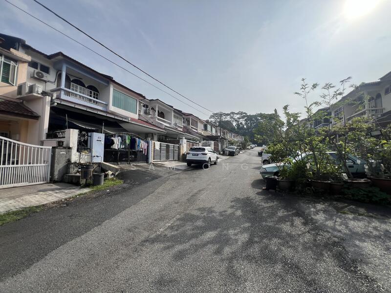 Taman Universiti Indah - 1