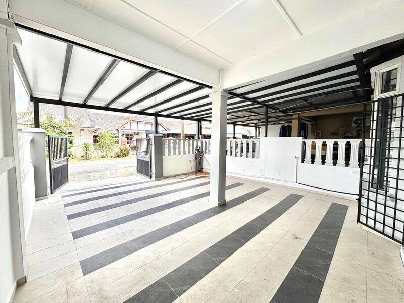 Taman Universiti Tamans Universitis - 4