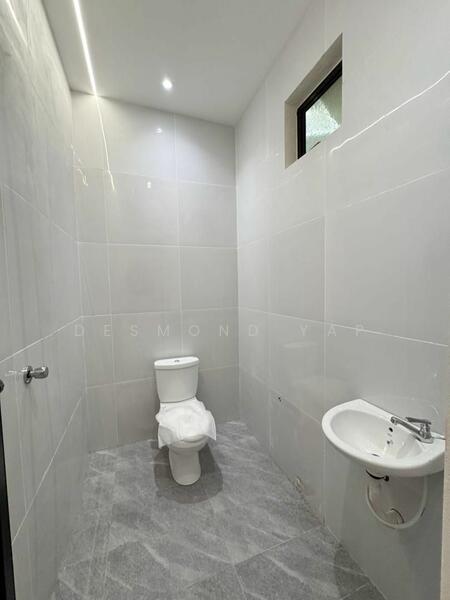 Taman Johor Jaya - 5