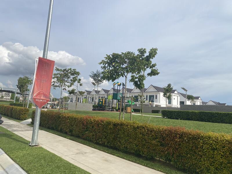 TAMAN PUNCAK SELATAN - 1