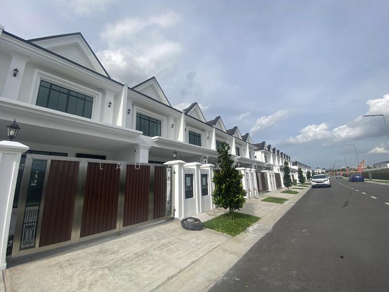 TAMAN PUNCAK SELATAN - 2