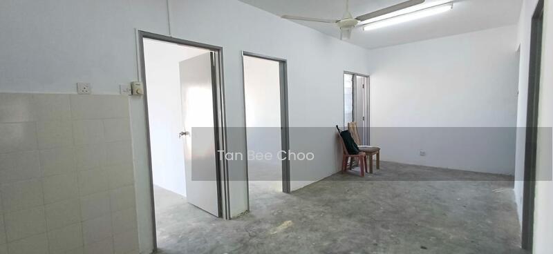 Pangsapuri Cempaka - 1