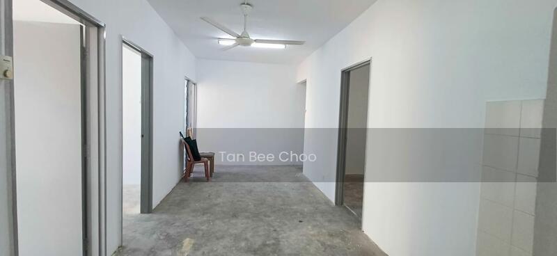 Pangsapuri Cempaka - 4