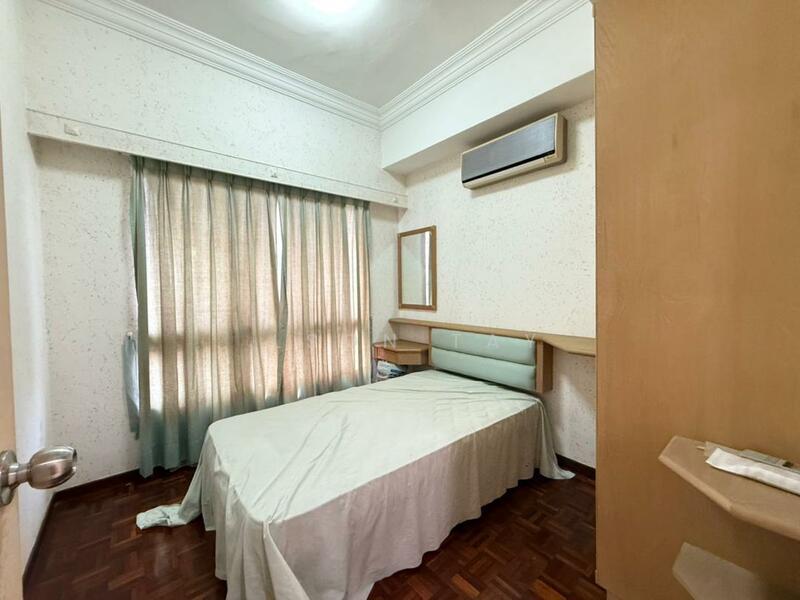 Selat Horizon Condominium - 4