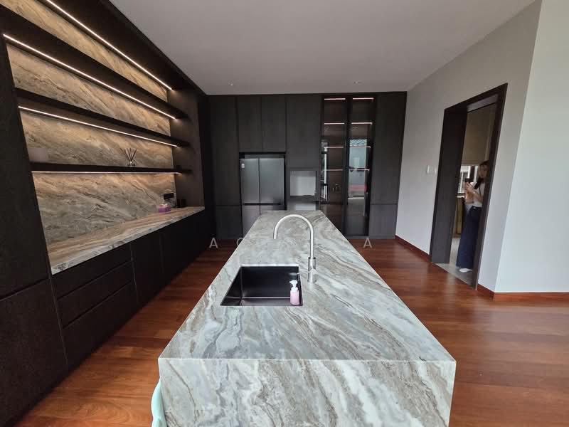 Country Heights Damansara - 4