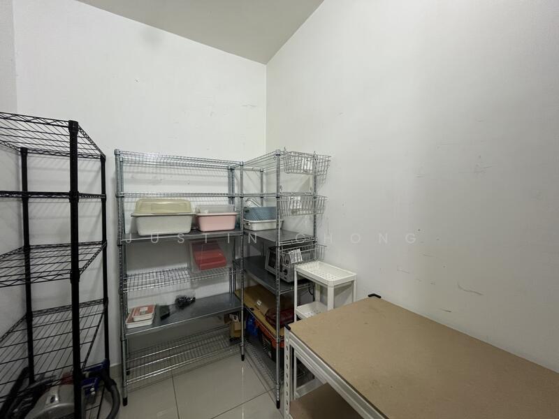 Platinum Hill PV 2 - 4