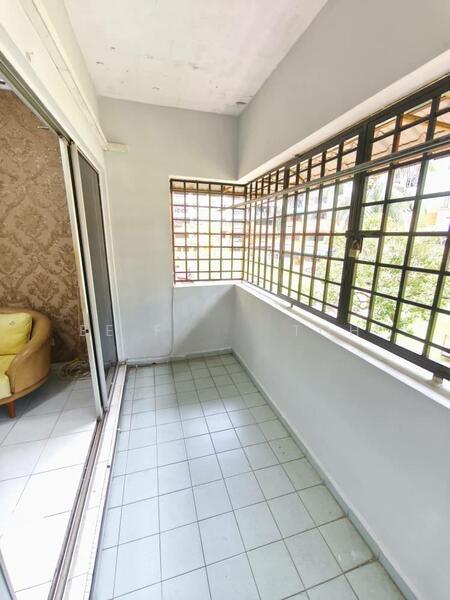 Lily & Jasmine Apartment - 2