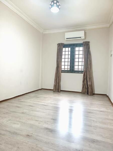 Lily & Jasmine Apartment - 5