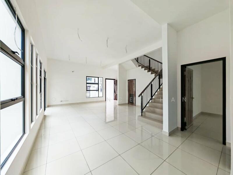 TAMAN IMPIAN EMAS (HONEYDALE RESIDENCE) - 2