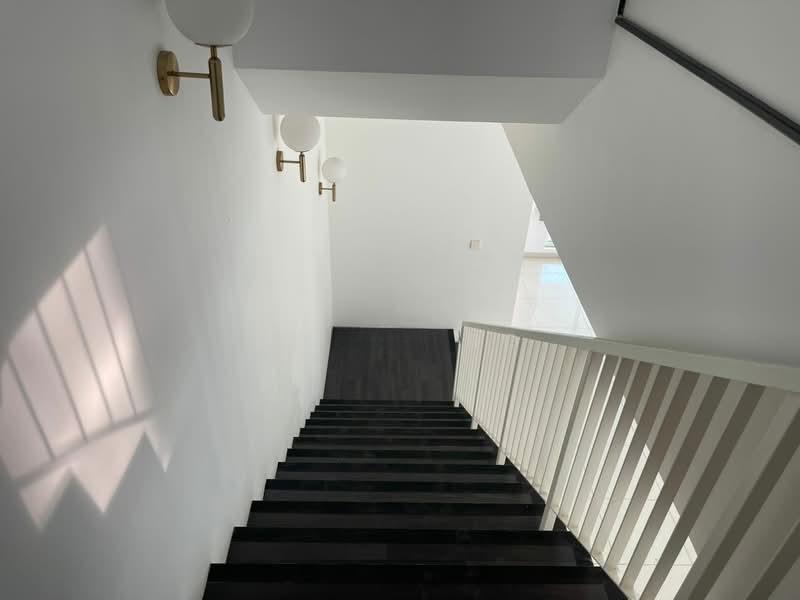 Merrydale - 3