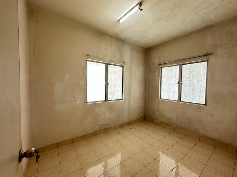 Equine Park, Seri Kembangan, Bandar Putra Permai - 5