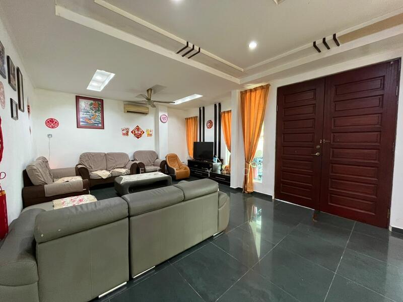 Taman Laguna Mas - 2