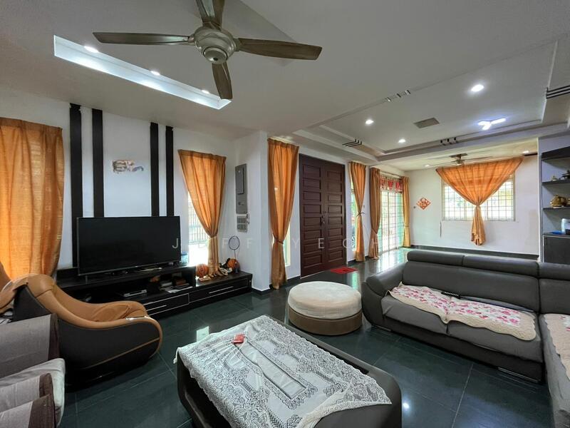 Taman Laguna Mas - 1