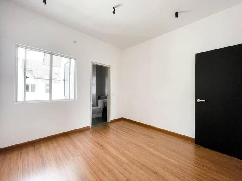 Bandar Serenia Serina Arina - 4