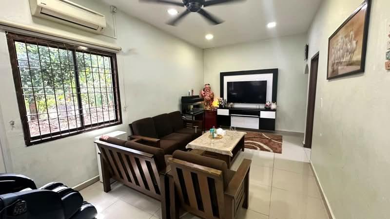 Taman Puteri Wangsa - 1