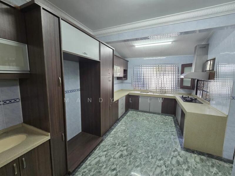 Bandar Menjalara - 2