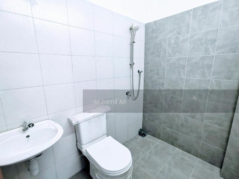 Parit Raja Corner Furnished - 4