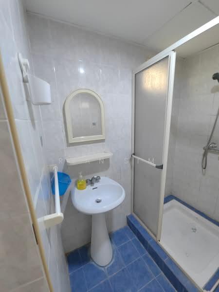 Gold Coast Resort Condominium - 2