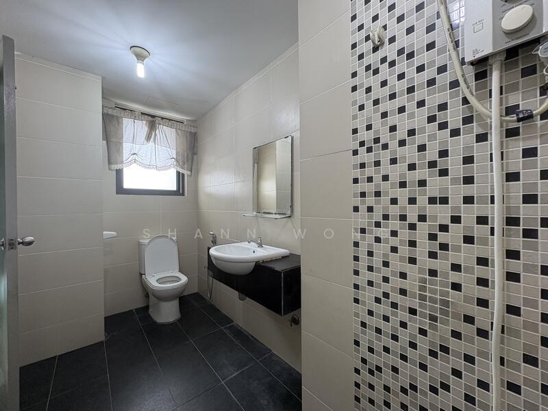 Palace Court (Sri Istana) - 2