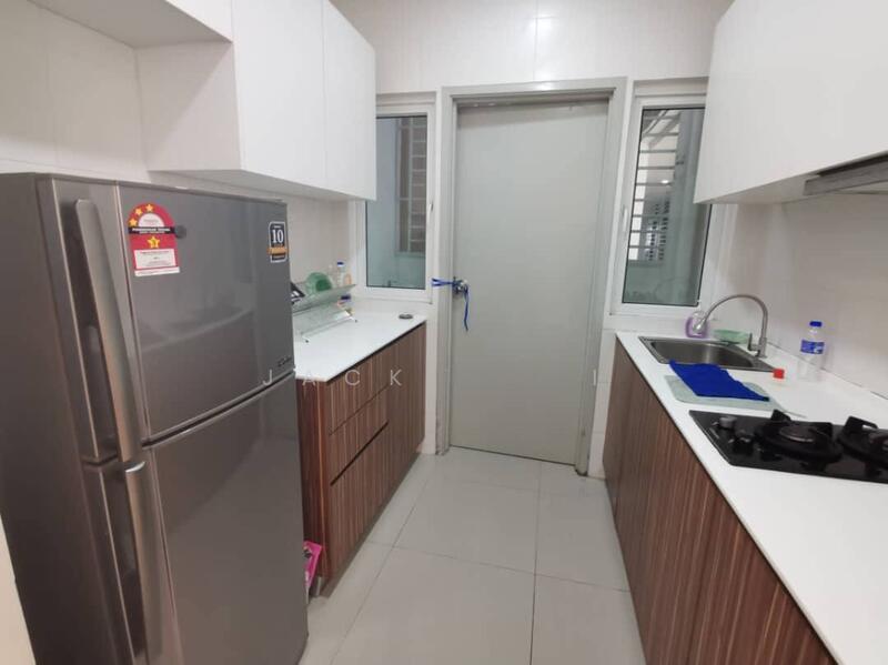 Seasons Amara Larkin - 1