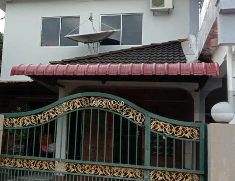 Corner Double-Storey Terrace House in Taman Pertama, Aulong, Taiping, Perak - 2