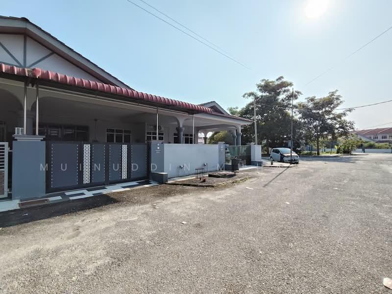 Taman Desa Bernam Indah Hutan Melintang Perak - 1